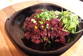 Тушеная капуста с солеными огурцами