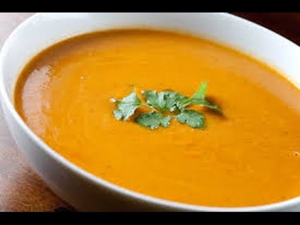 Овощное чечевичное суп-пюре с индийскими специями