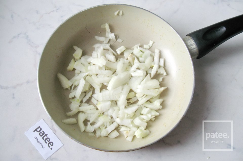 Ленивые вареники из картофеля с луком и грибами - Шаг 12