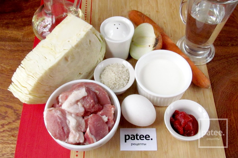 Рис с фаршем и капустой в духовке - Шаг 1