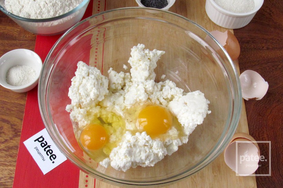 Творожные пончики с маком - Шаг 3