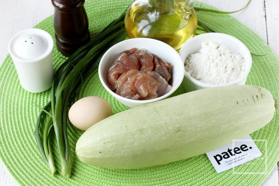 Кабачковые оладьи с фаршем - Шаг 1