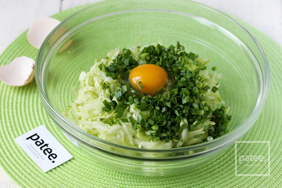 Кабачковые оладьи с фаршем - Шаг 5