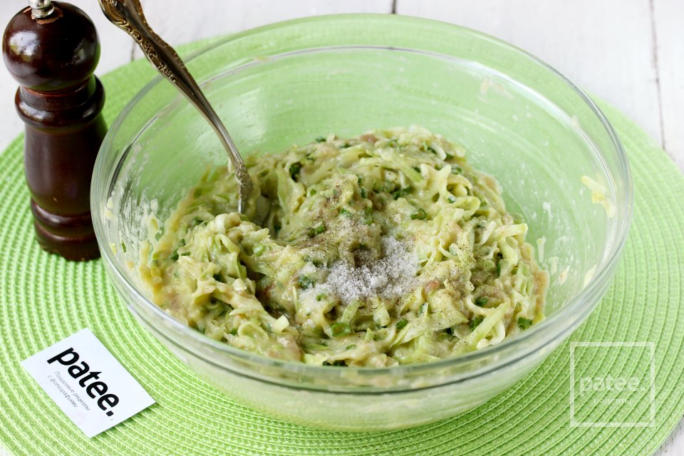 Кабачковые оладьи с фаршем - Шаг 8