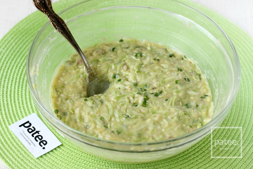 Кабачковые оладьи с фаршем - Шаг 9