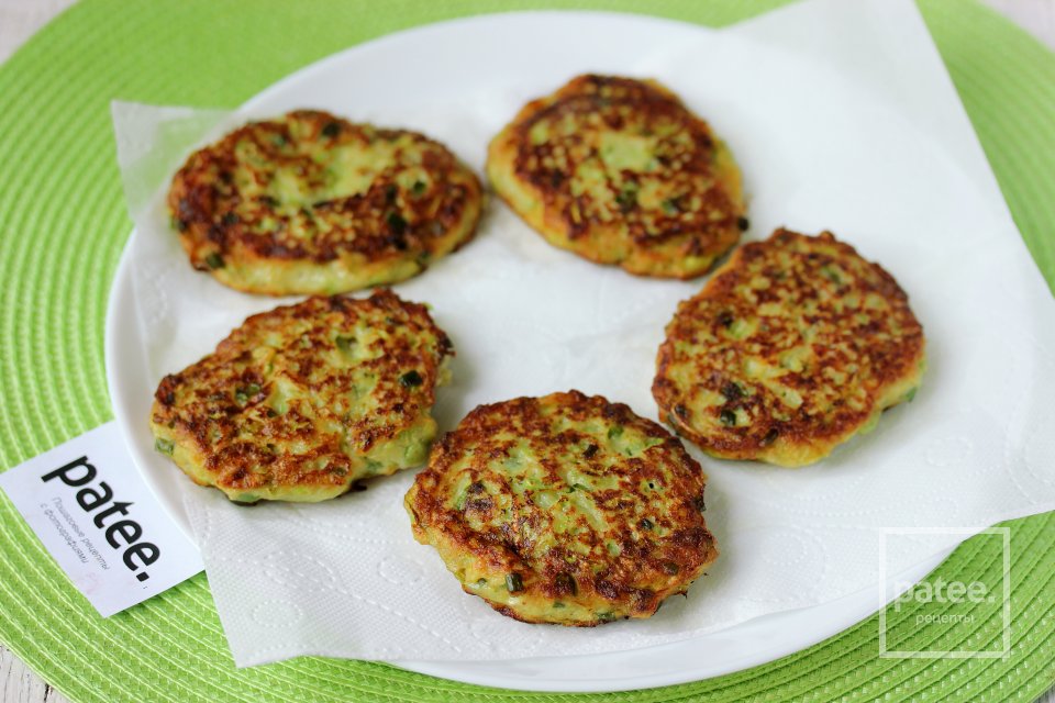 Кабачковые оладьи с фаршем - Шаг 12