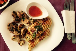 ПП Куриное филе с карри и розмарином на сковороде гриль