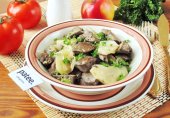Куриная печень с яблоками в вине