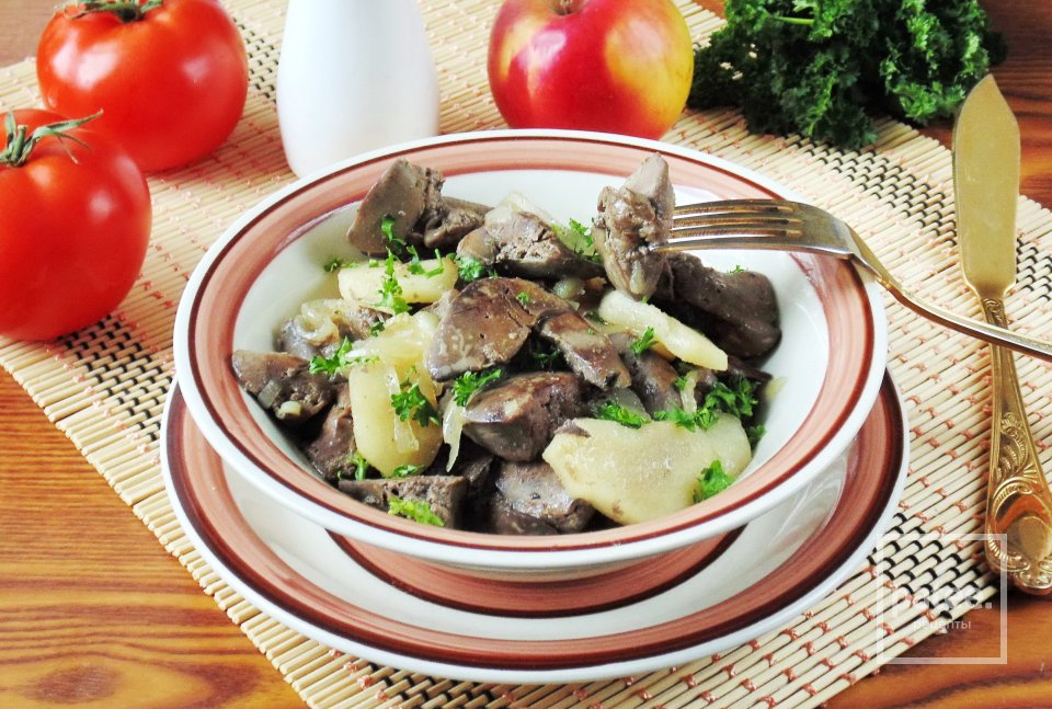 Куриная печень с яблоками в вине - Шаг 12