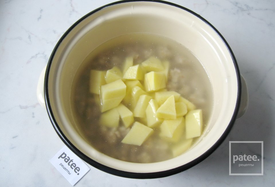 Рассольник с перловой крупой - Шаг 5