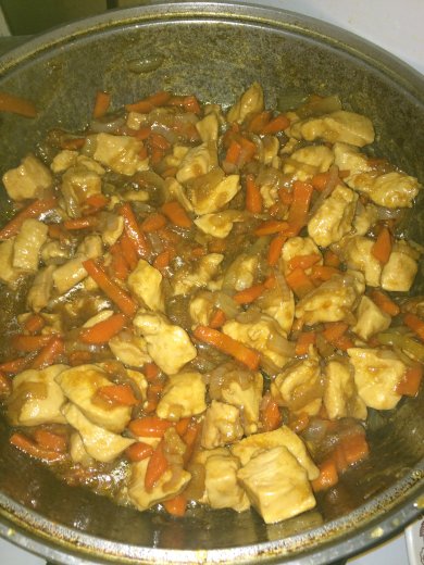 Лапша с овощами и курицей в соусе Тирьяки - Шаг 7