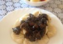 Картофельные клёцки с грибами
