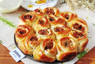 Булочки-розочки с капустой