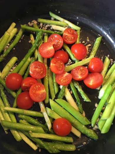 Булгур со спаржей и томатами черри - Шаг 9