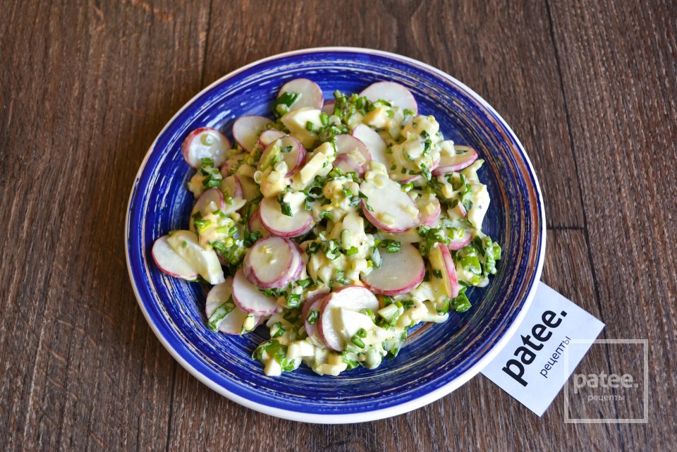 Весенний салат с черемшой и редисом - Шаг 11