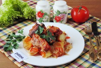 Свиная грудинка в маринаде с картофелем