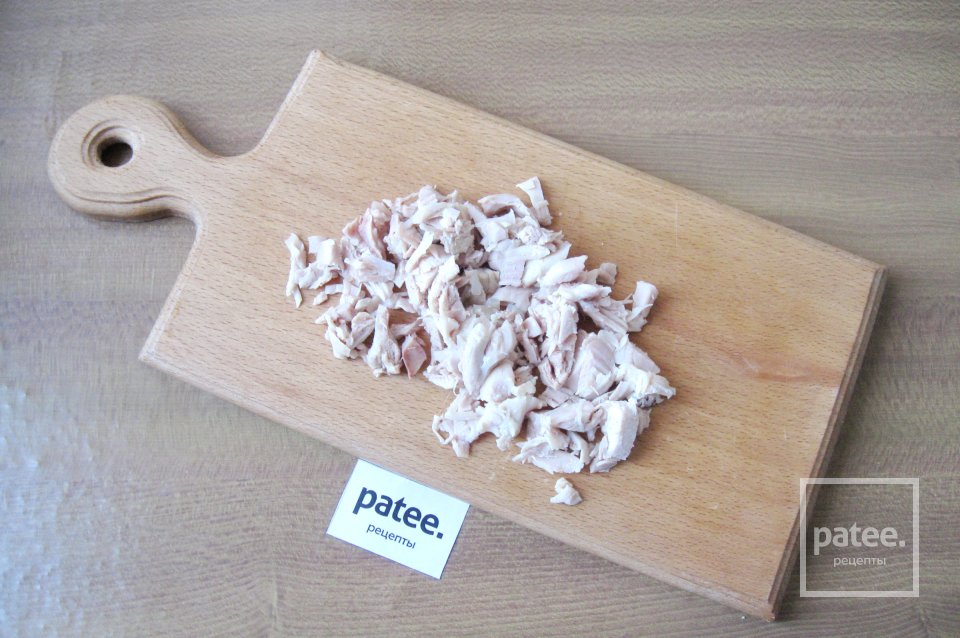 Салат с курицей, ананасом и кукурузой - Шаг 3