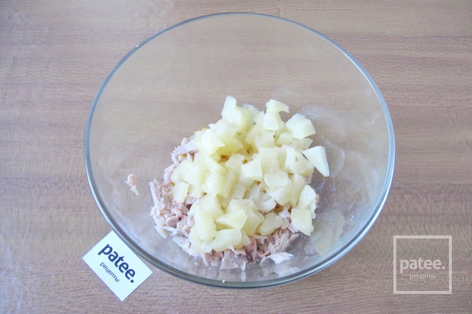 Салат с курицей, ананасом и кукурузой - Шаг 6