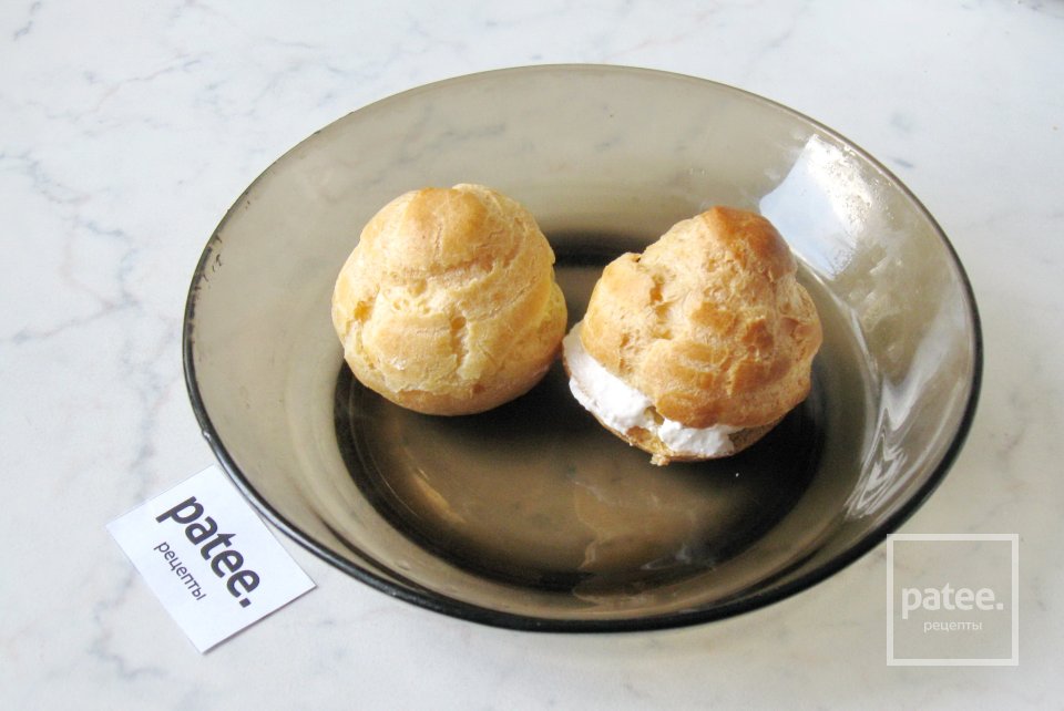 Заварные пирожные со сливками и шоколадом - Шаг 10