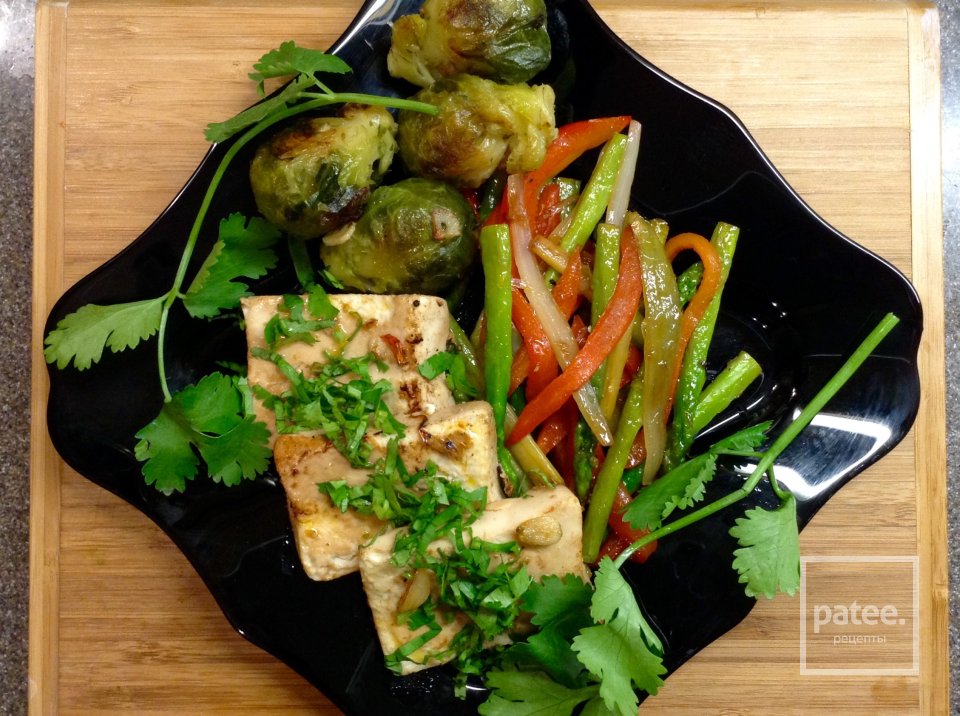Маринованный в имбире тофу с овощами. - Шаг 8
