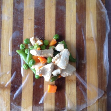 Рисовые роллы с овощами и куриной грудкой - Шаг 3