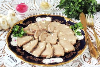 Свиной язык с чесноком