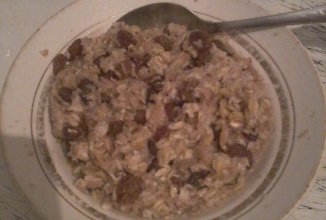 Овсянка с изюмом (быстрого приготовления)