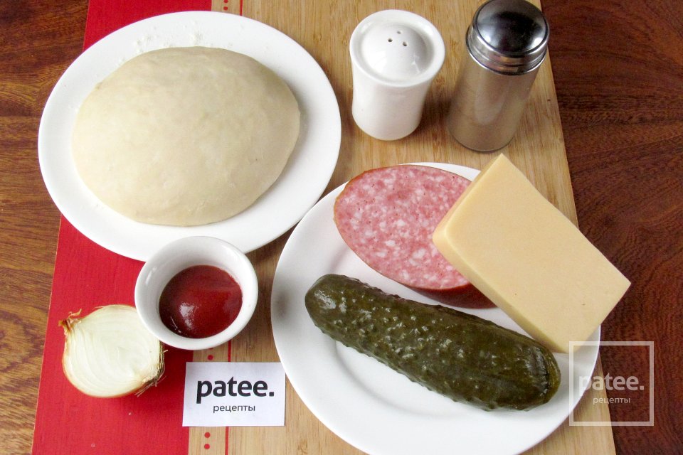 Пицца с солёными огурцами - Шаг 1