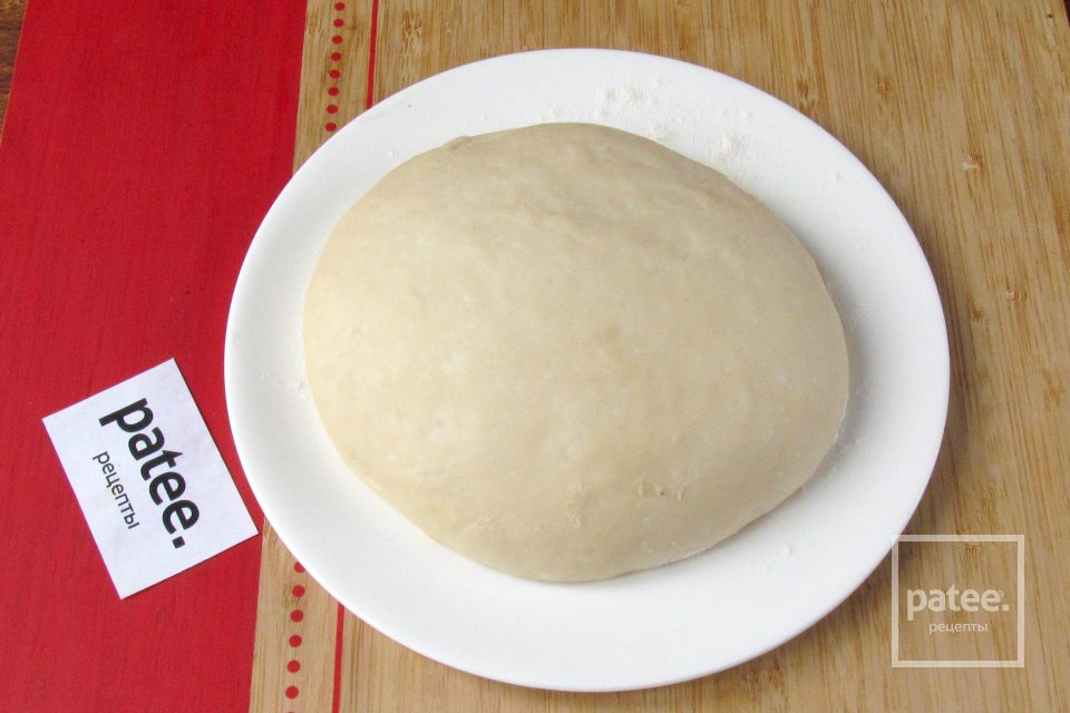 Пицца с солёными огурцами - Шаг 2