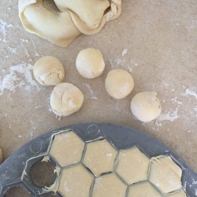 Творожные шарики на "Волшебном тесте" - Шаг 2