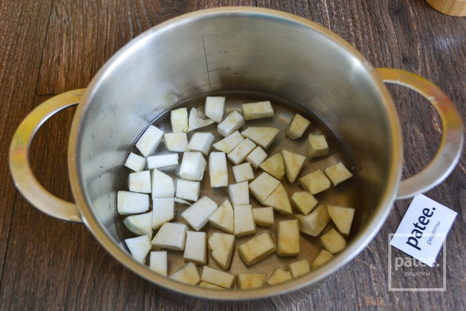 Крем-суп из сельдерея и тыквы с ржаными сухариками - Шаг 4