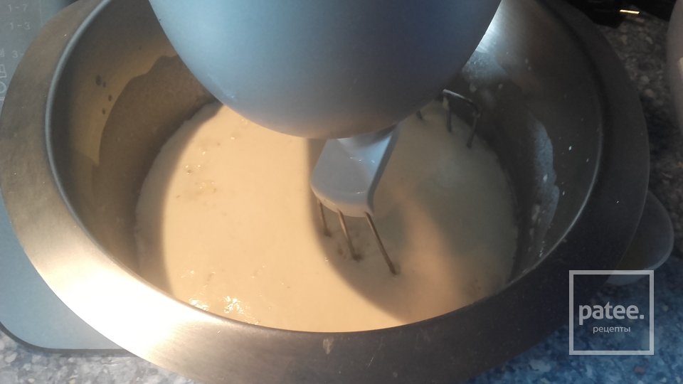 Пышные оладушки на дрожжах - Шаг 1