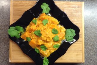 Нежное тыквенное карри с кокосовым молоком.