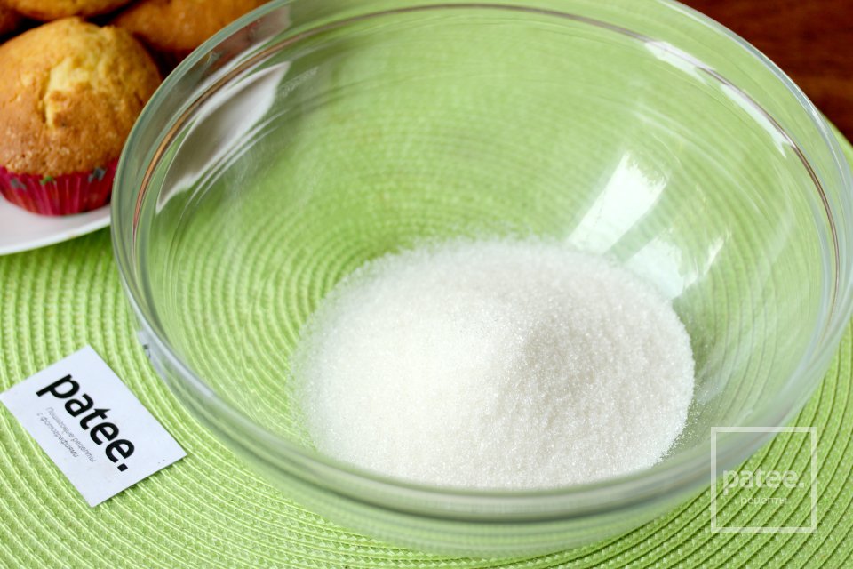 Капкейки с клубничным кремом - Шаг 12