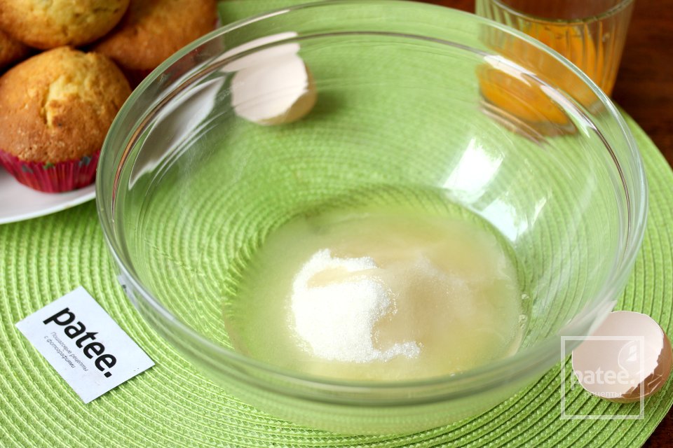 Капкейки с клубничным кремом - Шаг 13