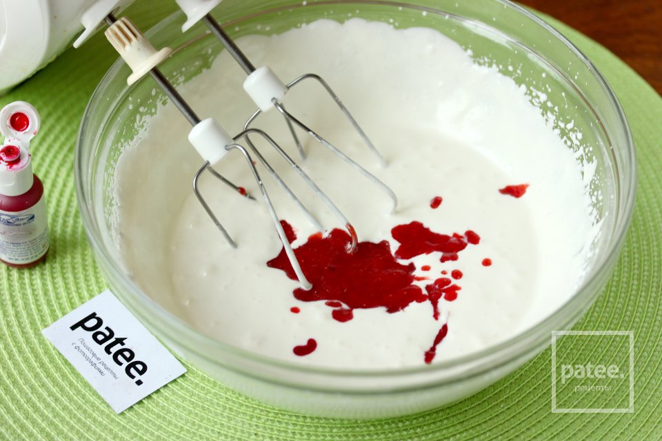 Капкейки с клубничным кремом - Шаг 16