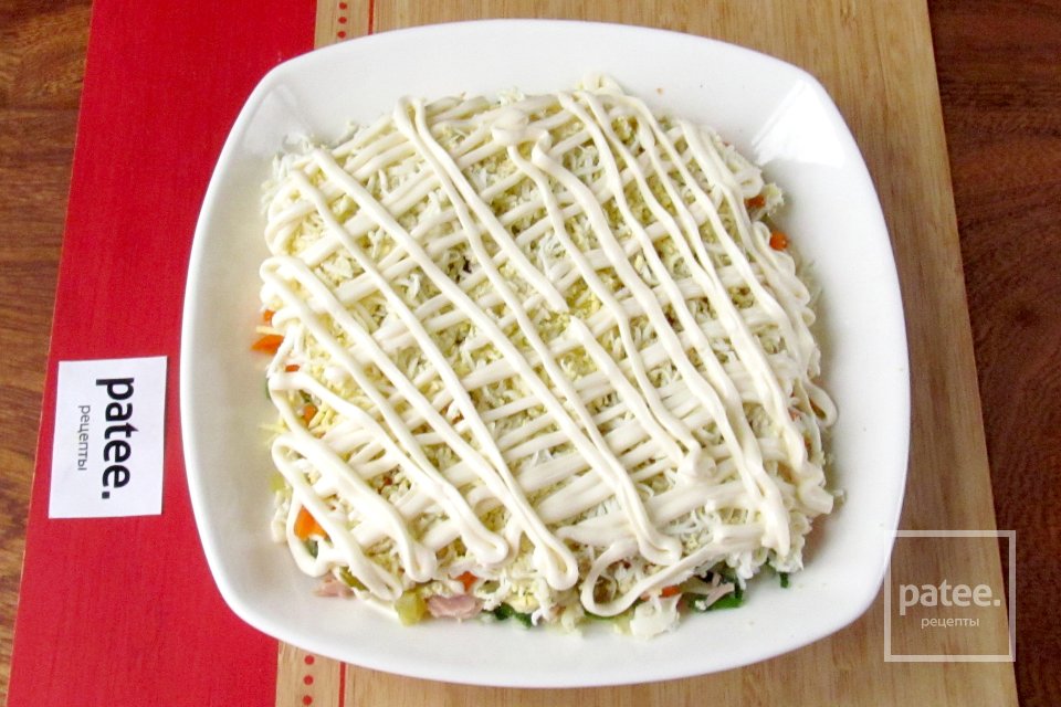 Слоёный салат с тунцом - Шаг 13