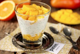 Йогурт с чиа и манго