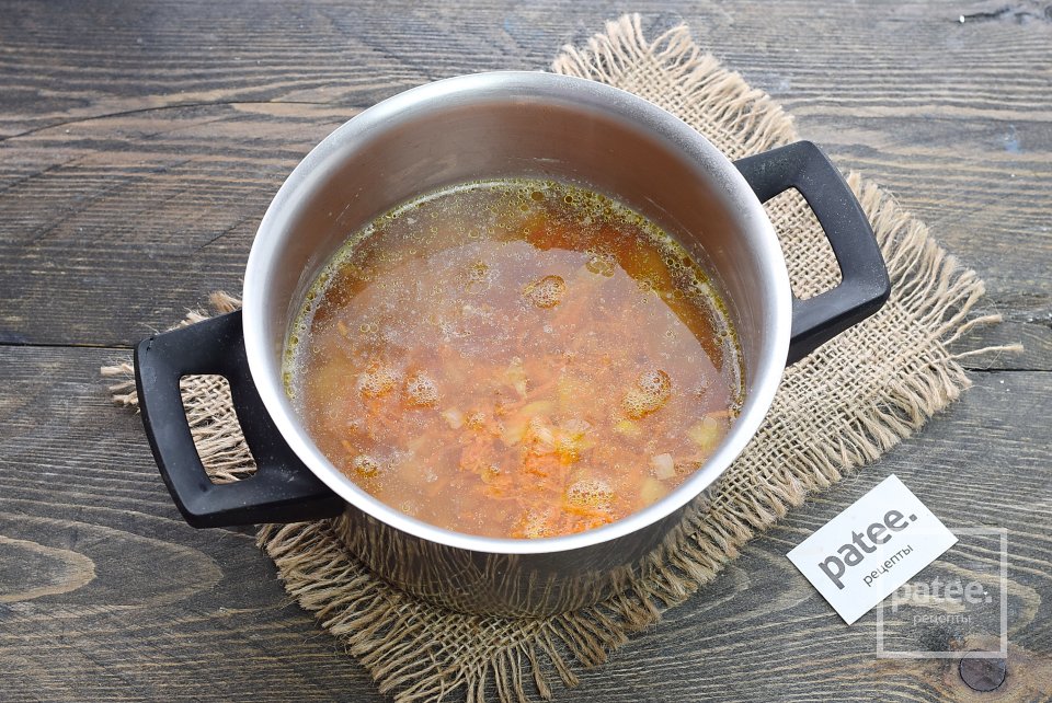 Суп с крабовыми палочками - Шаг 8