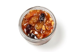 Варенье из винограда с грецкими орехами