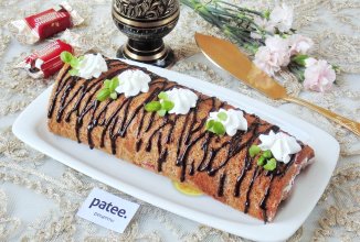 Клубничный рулет