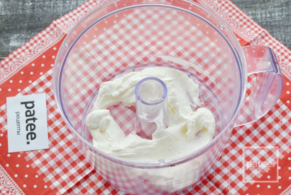 Творожная бутербродная паста с крабовыми палочками - Шаг 2