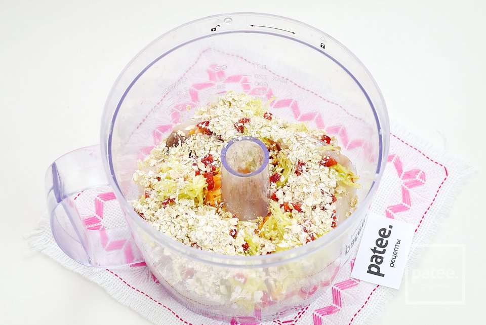 Паровые котлеты из трески - Шаг 11