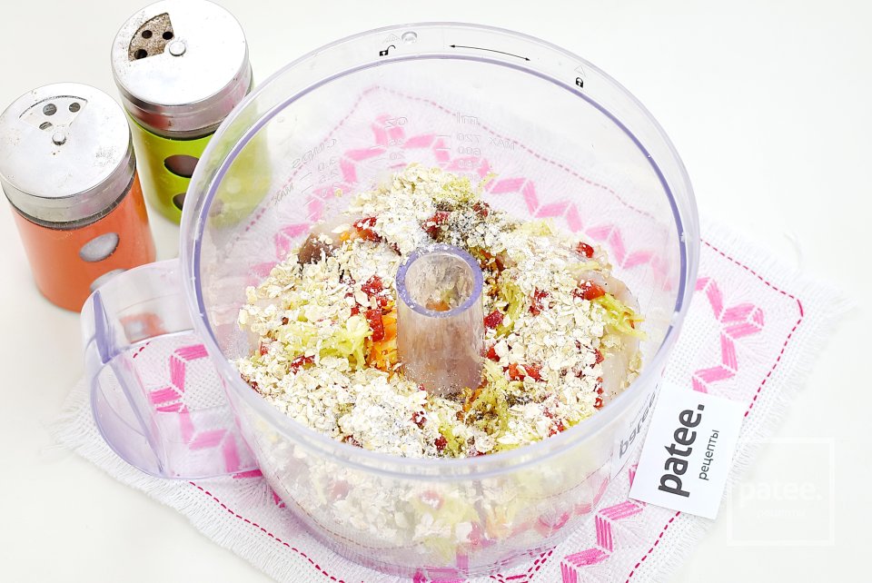 Паровые котлеты из трески - Шаг 12