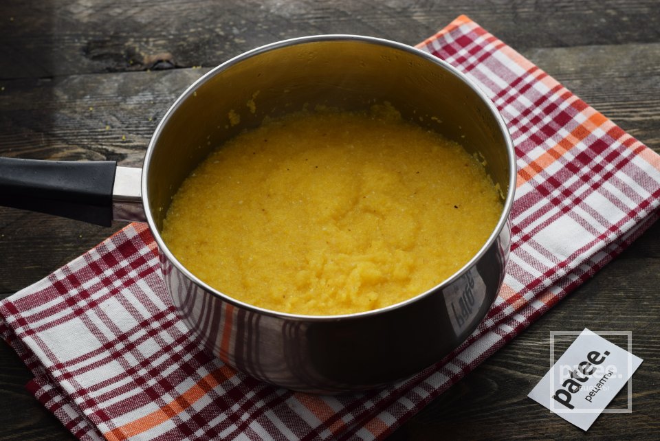 Кукурузная каша с креветками и беконом - Шаг 7