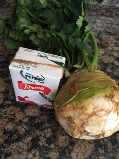 Пюре из сельдерея - Шаг 1