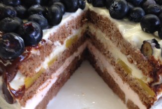 Шоколадный торт с малиновым суфле