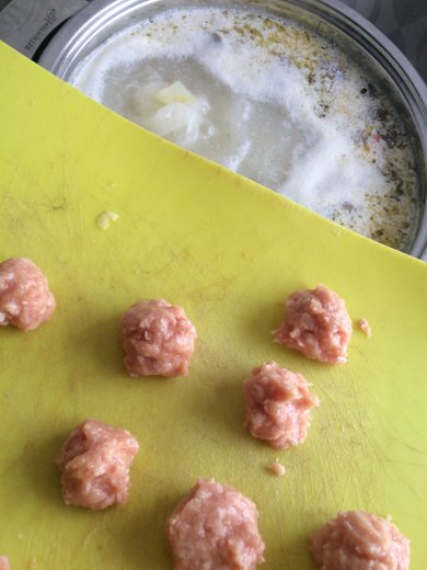 Сливочный суп с фрикадельками - Шаг 4