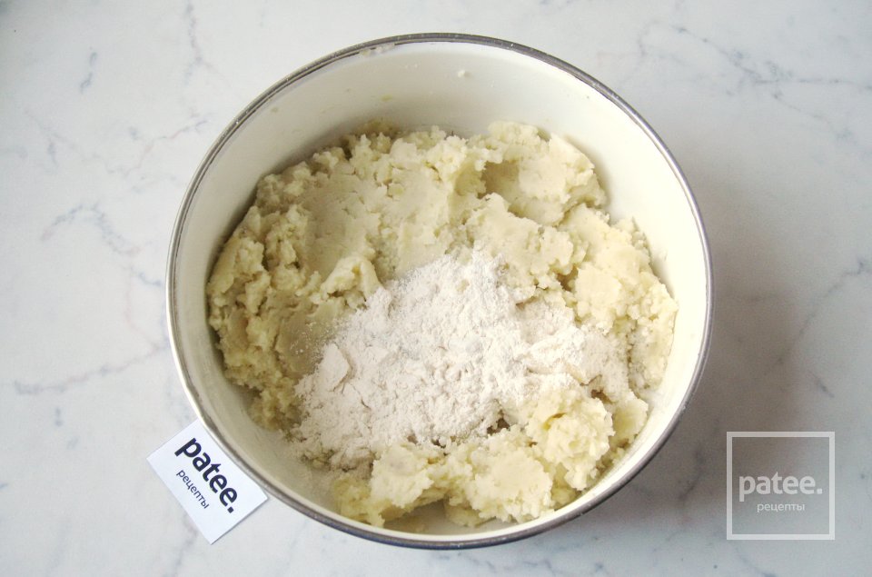 Котлеты из картофеля с капустой и грибами - Шаг 4