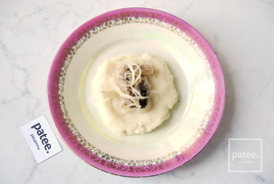 Котлеты из картофеля с капустой и грибами - Шаг 10